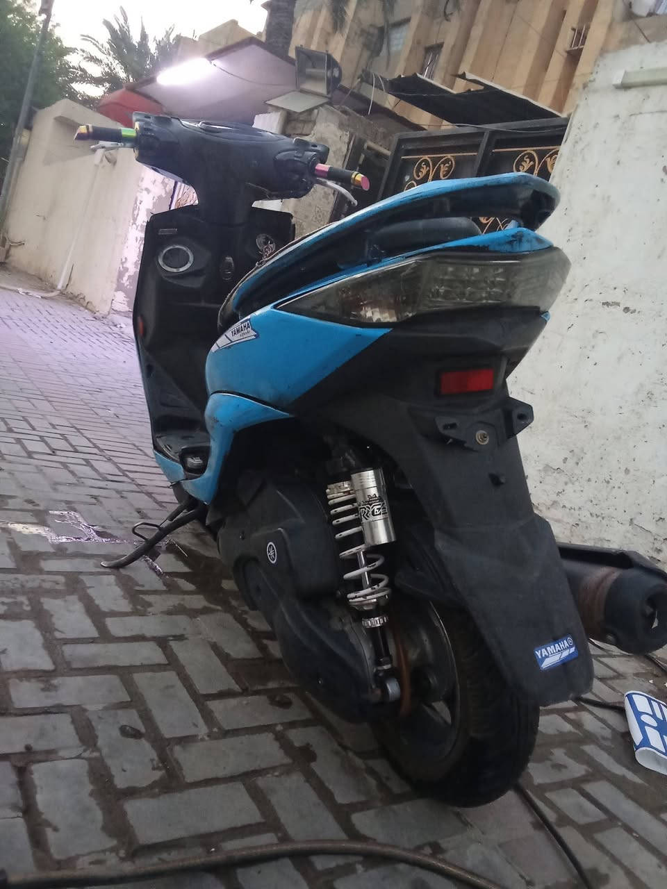 السلام عليكم سكنس لد مكينه مكفوله كلجات رياضي كهربائيات كلهه شغاله
السعر 900 اوبيها مجال عنوان بغداد حي القاهره ***********
