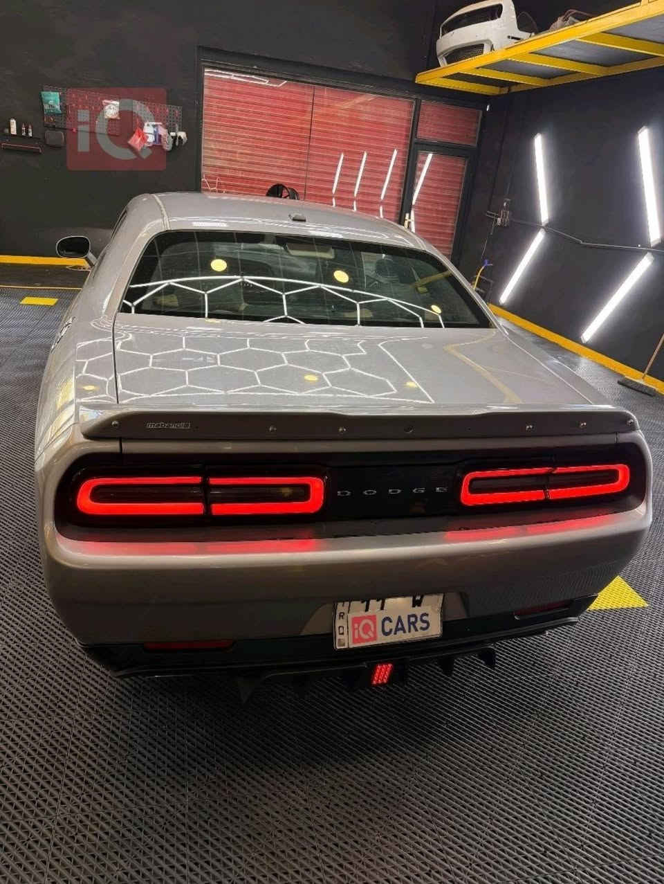 دودج تشالنجر R/T موديل 2018 (للبيع) 🏁
المحرك: 8 سلندر 5.7L HEMI
​الممشى: 58 ألف ميل
​اللون: سلفر
​الرقم : بغداد خصوصي 
​: السنوية باسمي وجاهزة للتحويل مباشرة، هزة جديدة ومابيها أي نقص بالمرور  
​المواصفات:
​فتحة سقف + بصمة تشغيل ودخول ذكي
​تشغيل عن بعد + شاشة كبيرة وأبل كاربلاي
​كاميرا خلفية + مصابيح زينون وليد + مثبت سرعة
المكان: النجف الاشرف 
​السعر: 140 ورقة ($14,000) 
​📌 باقي التفاصيل، تقرير السونار، والصور متوفرة عبر التواصل:
📱 *********** (اتصال أو واتساب)
