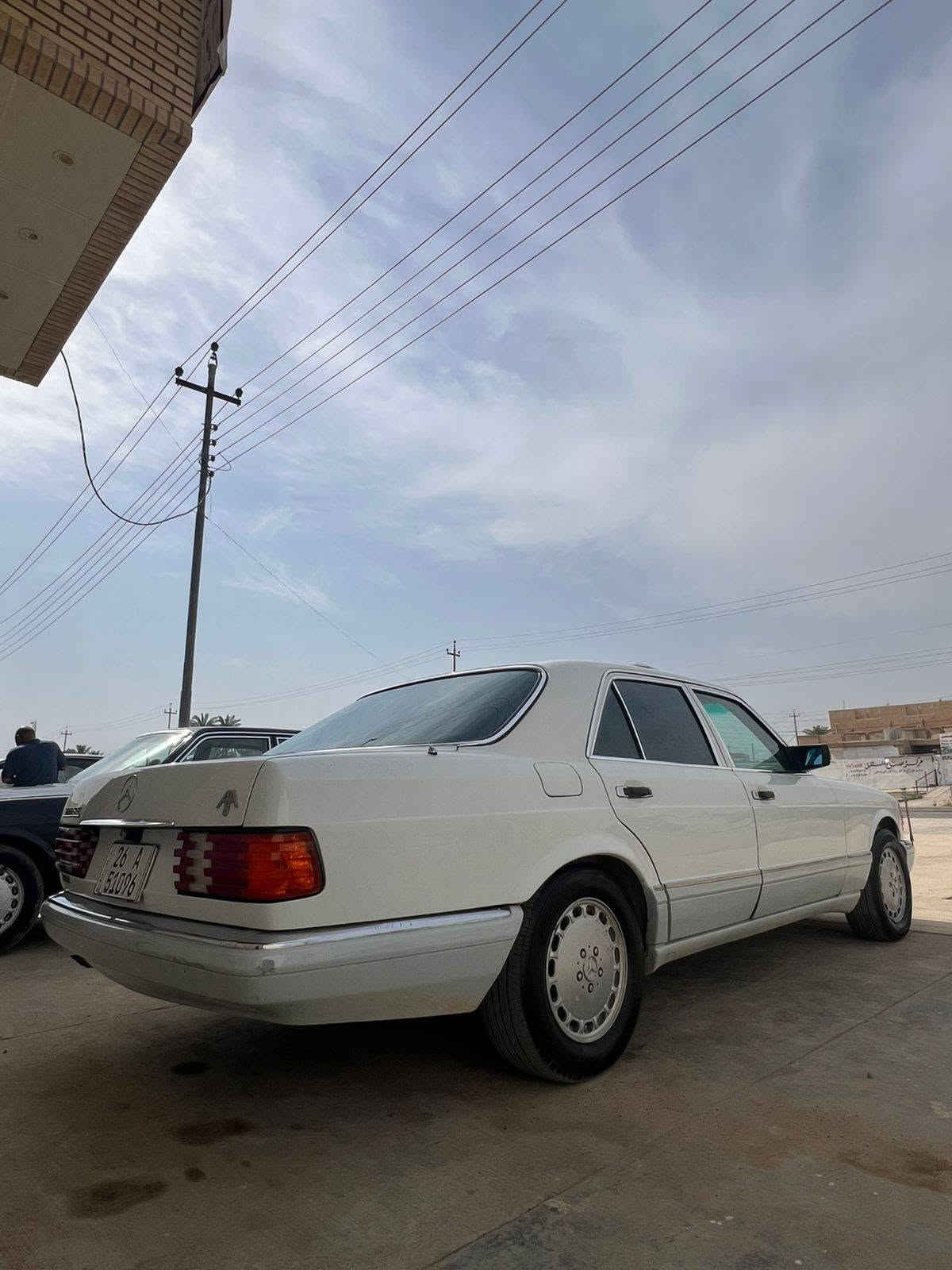 السلام عليكم
الحلال للبيع✅👇👇

مرسيدس جامبو رئاسي 🚗
سي 300
موديل 1991
كير محرك بلادي اصلي شرط لا تنقيص ولا تبخير ✅
 فول مواصفات ✅
ويل كب تأيرات جديد✅
كشنات جلد + كشنات كهربائيه ✅
فتحه سقف ✅
تدفئه وتبريد 🔥☃️
دبل هورن ✅
دبل اريل ✅
دبل بنكه✅
مواصفات معروفه مايحتاج اذكره✅
السياره جديد على وضع الشركه بيه صبغ عل فحص✅
السياره رقم صلاح الدين بسمي وشرط التحويل✅
مكاني تكريت  🌍
سعر 95 وبي مجال 💲
الاستفسار ارقام📲
***********
***********
