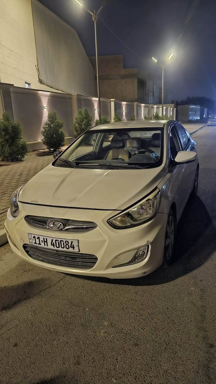 🚗 للبيع | هونداي أكسنت 2016 خليجي
* موديل: 2016 (خليجي)

* محرك: 1400 سي سي

* اللون: أسمنتي

* اقتصادية جداً بصرف الوقود

* حساسات (رادار) خلفية عند الرجوع

* صدر السيارة جيد

* رقم بغداد الإنكليزي الجديد

* التحويل خلال يوم واحد

* السنوية نافذة لغاية 2029

* توجد طخات خفيفة (موضحة بالسونار).

* التبريد عاطل حالياً، ولا أعرف سبب العطل.

💰 السعر: 80 ورقة (8,000 دولار)

والسعر قابل للتفاوض بشكل بسيط.

📩 للاستفسار أو المعاينة

***********
