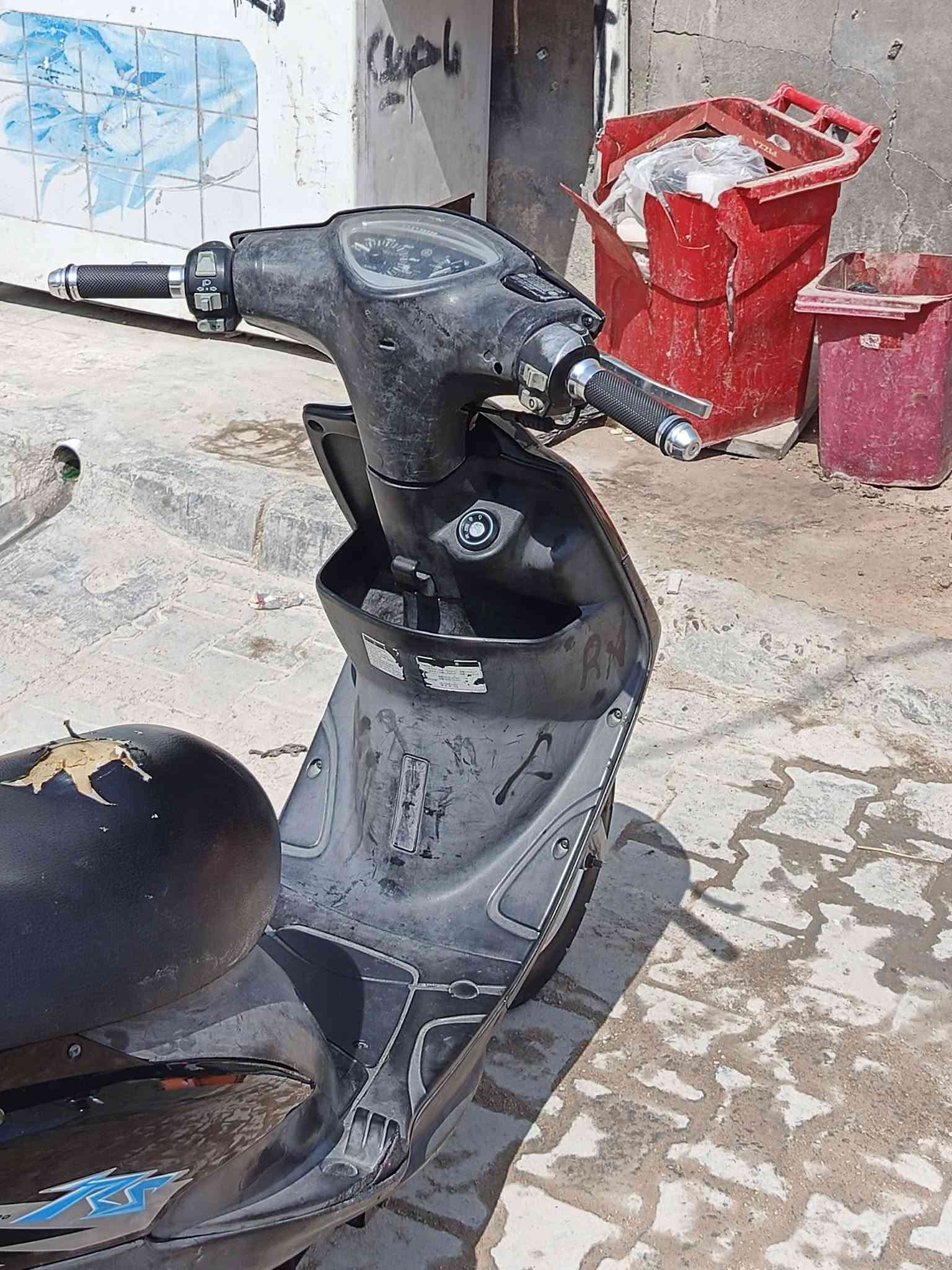 ماكس عدله حاويه محرك ما مفتوح كهربائيات كله شغاله كفاله نعومة شلعه معدل نضيفه كلش مكان نجف السعر 850اوبيه مجال ***********
