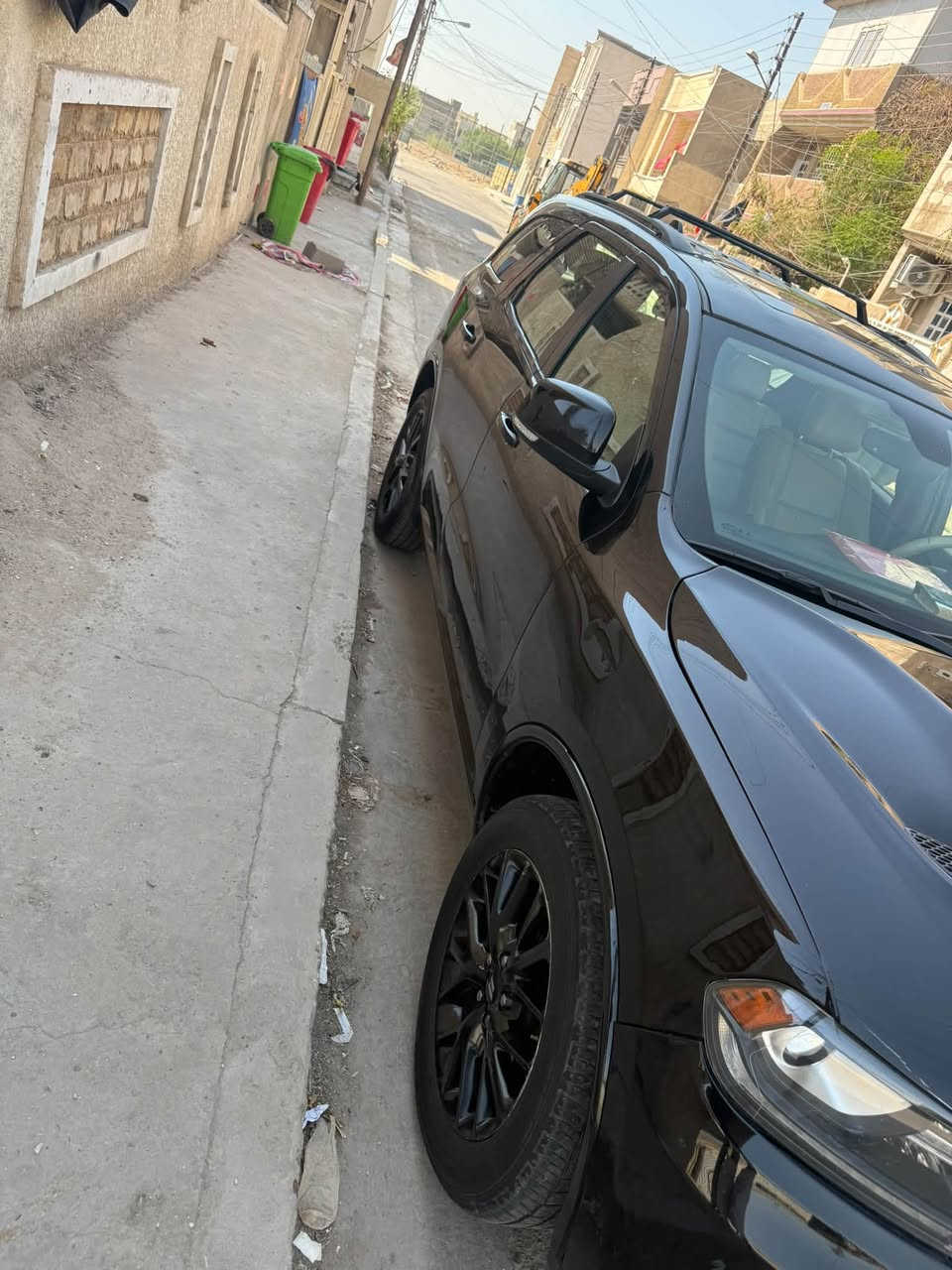 سلام عليكم
دوج دورنكو 2019 خليجي 
بيها عدة مكانات صبغ فقط بدون ضربه اثر شخوط 
مكينه 3600Gt 
فتحه بالسقف
شاشه كبيره
كشنات تدفئة تبريد
مومري خزن
حساسات امامي خلفي 
منضومه زنون 
ويل 20كروم اسود
كشنات بيج ابلادي 
شاشات بالكشنات ابلادي
سماعات مع كيبل بلادي
كير طياره
وبعد بيها هواي مواصفات
السعر اتصل وتدلل
***********

