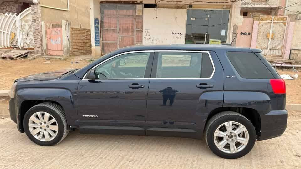 السلام عليكم ورحمة جمسي تيران موديل ٢٠١٧ رقم بغداد تحويل مباشر محرك ٢٤٠٠ سياره جاهزه للأخير ضرره جاملغ وبنيد بدون دواخل بدون ايرباك سياره وضع شركه سعر ١١٥ وبيه مجال مكان وسط قضاء الحي ***********

