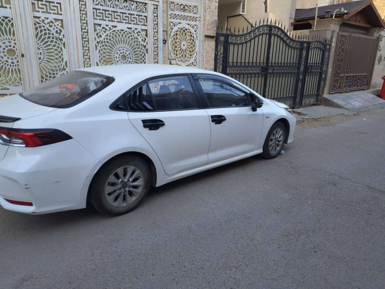 السلام عليكم
كورلا هايبرد صيني موديل 24 

ماشيه 26 الف 

مكفوله بغداد بأسمي 
السعر 150 ورقه 

***********
