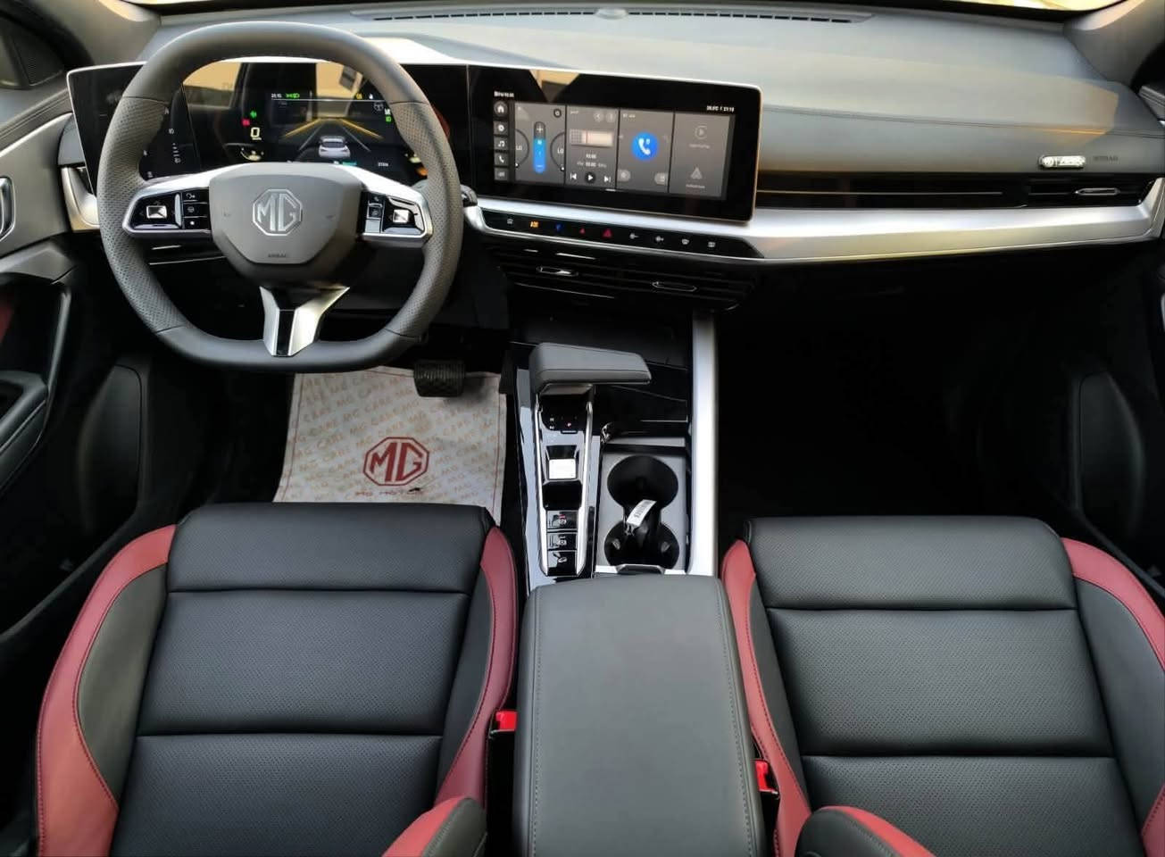 🚘 MG ONE 2024 LUX
لـــون الاســــــود مـــرغــوب

- **المحرك:** 1.5 لتر تيربو، 4 أسطوانات
- **القوة:** 181 حصان
- **العزم:** 285 نيوتن.متر
- **ناقل الحركة:** CVT أوتوماتيك
- **الدفع:** أمامي FWD
- **عدد المقاعد:** 5
- **سعة خزان الوقود:** 55 لتر
- **الجنوط:** 19 إنش
- **فتحة سقف:** بانورامــا كهربائية
- **الكاميرات:** 360 درجة
- **المقاعد:**sporty جلد لون الاسود +الاحمر +كـشن كهربائي
- **الشاشة:** شاشة رقمية + شاشة معلومات وترفيه
- **Apple CarPlay / Android Auto**
- **شاحن لاسلكي**
- **تشغيل عن بُعد**
- **دخول وتشغيل ذكي**
- **فرامل يد إلكترونية**
- **حساسات ركن خلفية**
- **مثبت سرعة متكيف (ACC)**
- **مراقبة النقطة العمياء**
- **تحذير الاصطدام الأمامي**
- **مساعد الحفاظ على المسار**
- **6 وسائد هوائية**
- **نظام ثبات إلكتروني ABS / EBD / TCS**
- **مصابيح LED أمامية وخلفية**
- **إضاءة داخلية محيطية**
***مـــاشـــیه 40km
 ــ. کــــــلین تــایتل بـــدون صبــغ بــدون بـــارد ورصــعات
شــــرط تـــحویل وغرامات 
مــــــــــــكان ســـیاره /كـــــركوك 
ســـــعره /155بــــیه مــــجال قلیل
*********** watsapp
*********** كركوك, العراق
