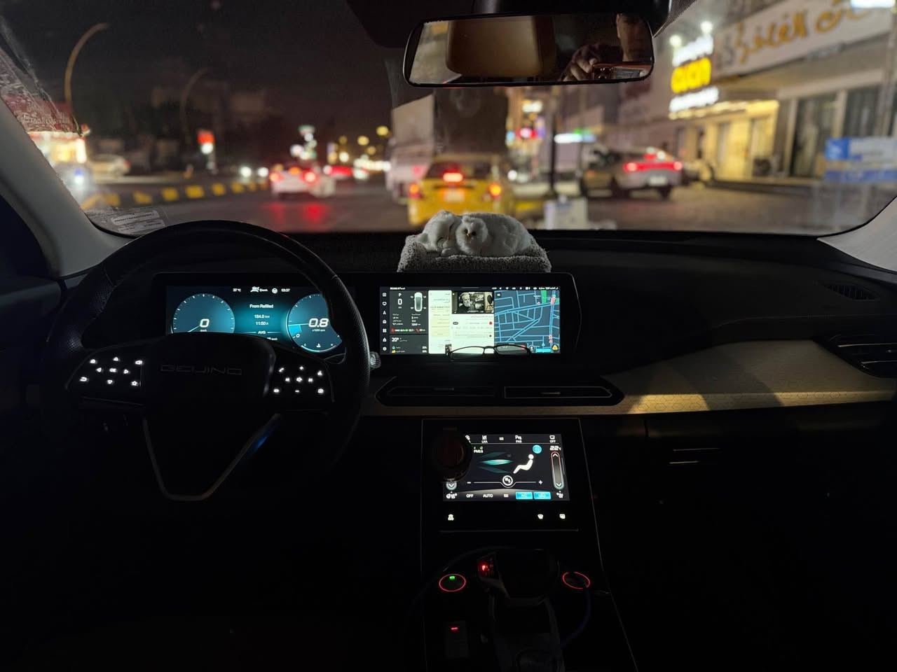 بايك X7 موديل 2025فول مواصفات 
زيرو ماشيه 7 الاف 
مستعجل ع بيع 28  وبيها مجال
السياره خير من  الله بس عندي بناء
***********
أداء ياباني وألماني موثوق

ناقل حركة 7 سرعات من شركة AISIN اليابانية

نظام تعليق من شركة BOSCH الألمانية لثبات عالي

ضمان 6 سنوات على ناقل الحركة (القير)

🛡️ أمان ومتانة بتقنيات عالمية

هيكل صلب بنسبة فولاذ 70% بتقنيات Mercedes-Benz

رادار تفاعلي ومثبت سرعة ذكي

تحديد مسار وتحذير نقاط عمياء

كاميرات 360° مع داش كام تسجيل رحلات مثبت مسبقاً

تحذير التصادم ومانع الانزلاق

👑 رفاهية الدرجة الأولى

داخلية جلد فاخرة

مقاعد تبريد وتدفئة وتدفئة للمقود

كرسي سائق كهربائي مع ذاكرة لوضعيات القيادة

إضاءة محيطية Ambient Light وإضاءات ترحيبية

صندوق خلفي كهربائي

سايد بريك كهربائي مع Auto Hold

سيارة تجمع بين الفخامة والأمان والتقنيات الحديثة والثبات العالي بغداد, العراق
