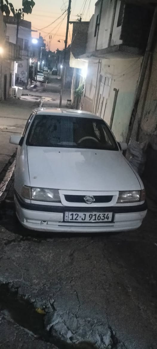 سيارة موديل 95 حجم 18 كير عادي جام كئربائي هزج ورقم جديد بدون صبغ ولاتصليح شغاله كامل ربعة 4 دسك 
 مكلف بنشر
***********
