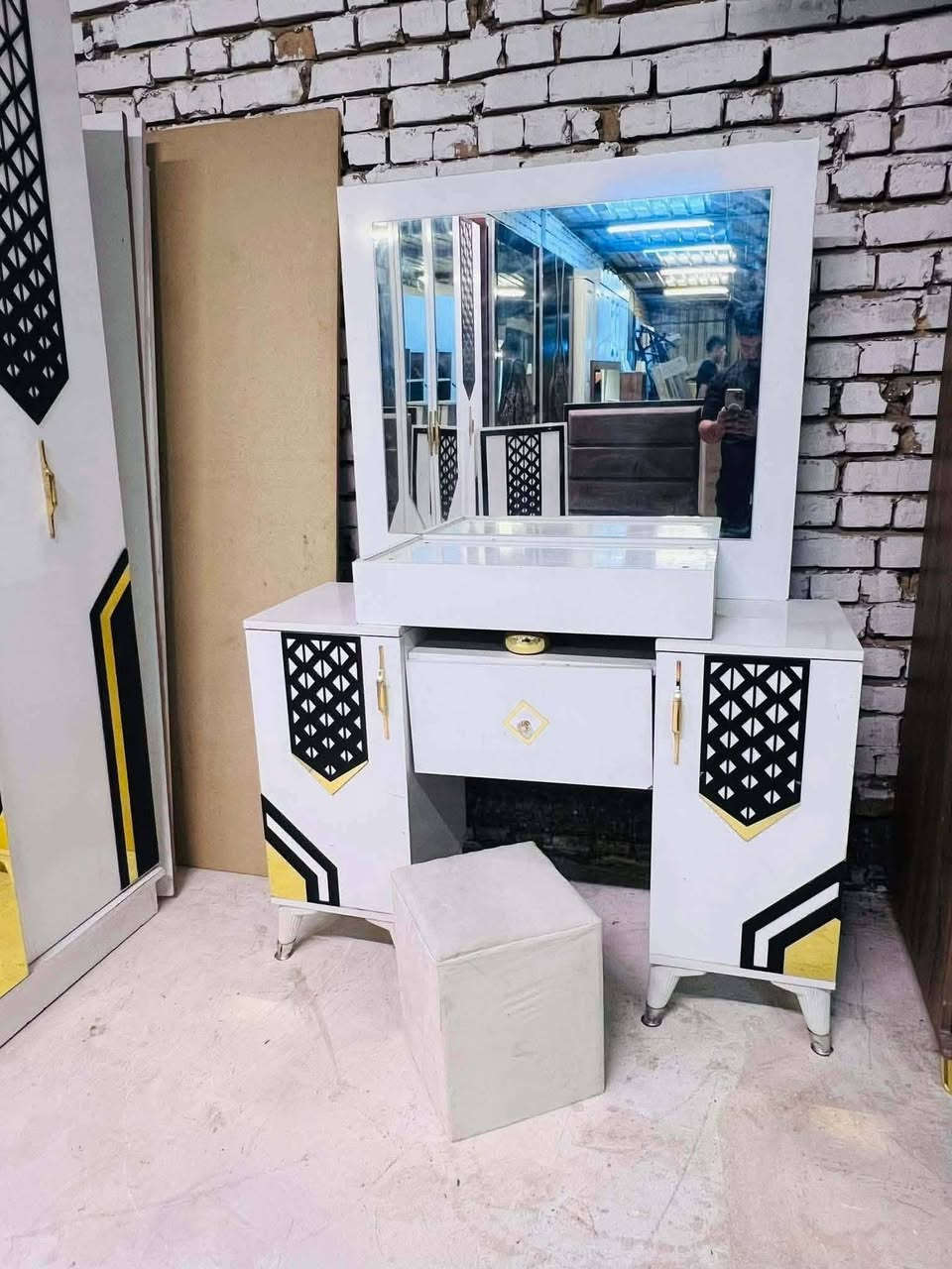 غرفة نوم • ٧ قطع • موديل ٢٠٢٦