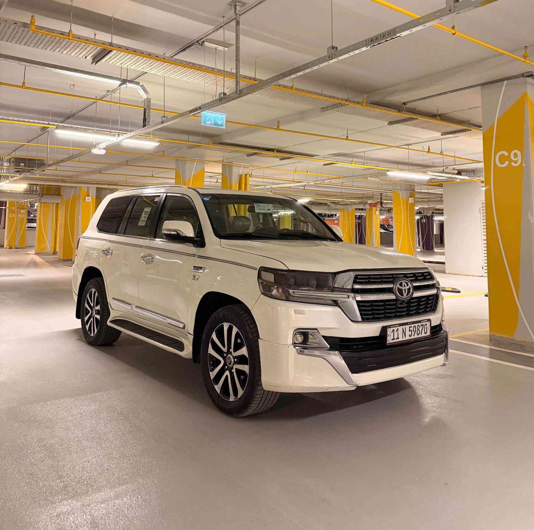 لاندكروزر VXR • ٢٠١٢ • رقم بغداد