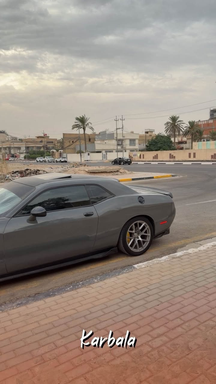 دودج تشالنجر • ٢٠١٧ • فتحة سقف