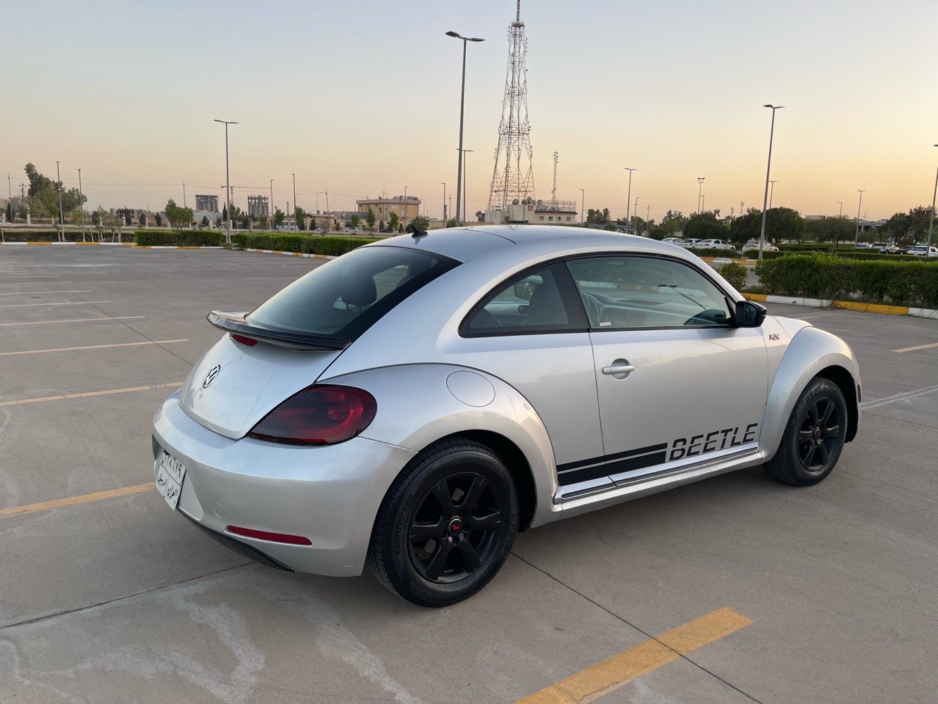 VW Volgs waign
BEETEL
موديل ٢٠١٢ 
٥ پارچه بوياغي هه يه به حيزام ده يفروشم به بي ده عم 
گير عادييه ٥ پستنه زور زور به قوه ته ماشالله ي ده وي يه ك دينار مه صروفي تيدانييه كوشن جلد سارد و گه رم سعريشي ٦٠وه ره قه و مجاليكي كه م شويين هه ولير
***********