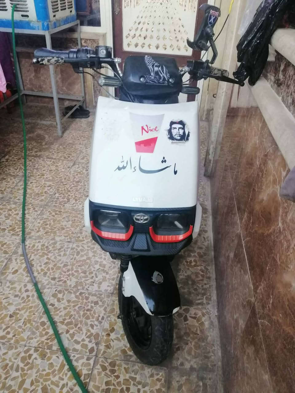 للبيع السعر ٤٥٠ الف وبي مجال بسيط ٣٥٠ لاتعلق ***********
