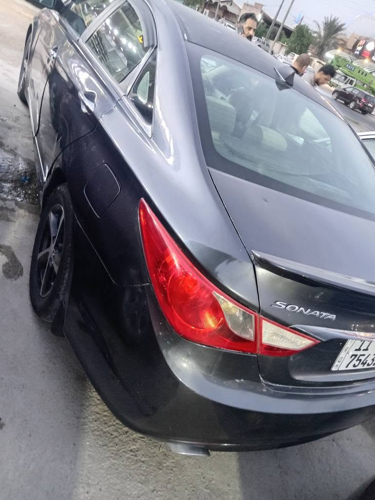 سوناتو موديل ٢٠١١ صبغ اربع قطع والباقي كلير محرك وكير كفاله تبريد تخم تاير. دواخل جديده كهربائيات شاشه بصمه كامل مواصفات عدى الفتحه.. سنويه لغاية ٢٠٣١ مالكها جيراني تحويل نفس اليوم سعرها ٨٥ او مراوس مكانها كربلاء ت ***********.واتساب ماسنجر مفتوح.. كربلاء, العراق
