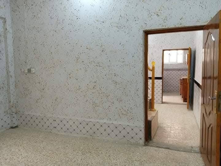 حي الوفاء • ركن شارعين • غرفة وصالة