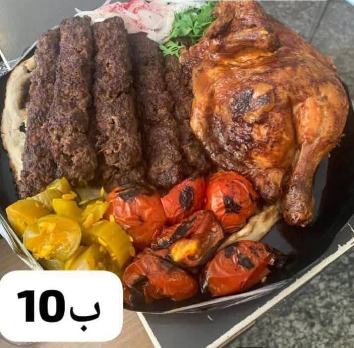 كيلو كباب ب12 
دجاج شوي ذبح ب9
نص دجاجه+6 شياش كباب ب10

#الحجز ع الواتساب ***********

يتوفر خدمه توصيل داخل الشطره وخارج الشطره
