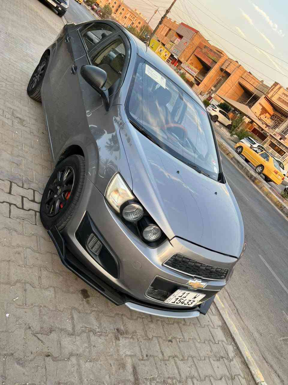 السلام عليكم للبيع افيو سونك ٢٠١٢ خليجي استلام شركه العامه كير اوتماتيك محرك ١٨٠٠ المرغوب ويل كب شاشه تخم تاير ادامه كامله السياره جاهزه من كل شي بيها صبغ قطعه وحده الباب الخلفي الايمن فقط بدون دواخل وبدون ايرباك مصبوغ اثر شخط بسيط السياره جدا نضيفه وعلى ايدي السعر ٦٧ وبيها مجال بسيط مكاني بغداد وهذا رقمي***********
