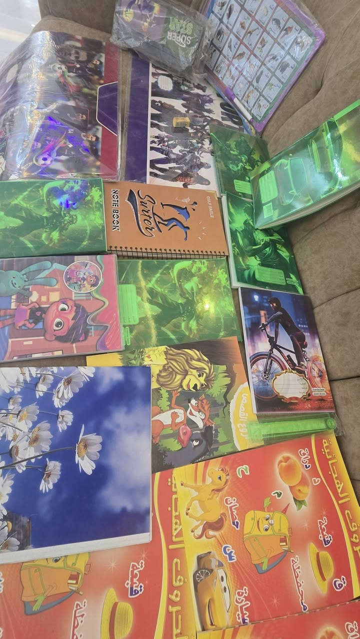 أغراض مكتبية • بكميات • صور متوفرة