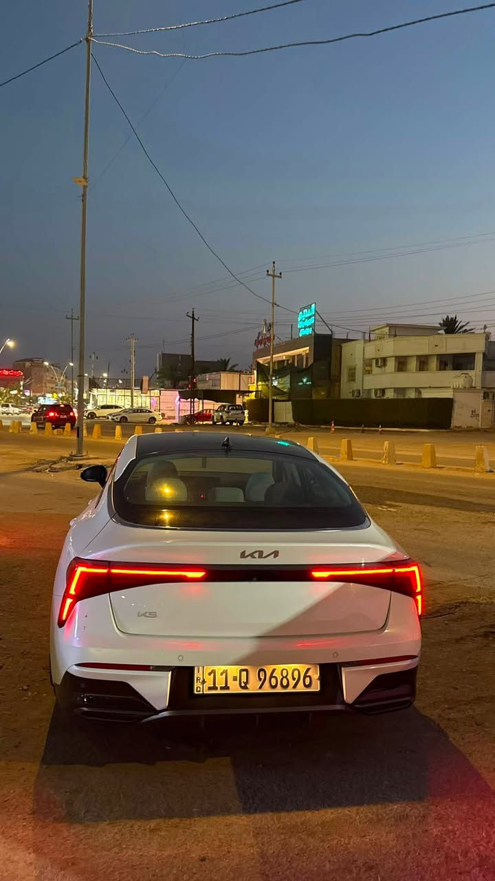 السلام عليكم
كيا K5 2024 خليجي فول بانوراما 
رقم بغداد 
سعرها 208 وبيها محال بسيط 

***********
