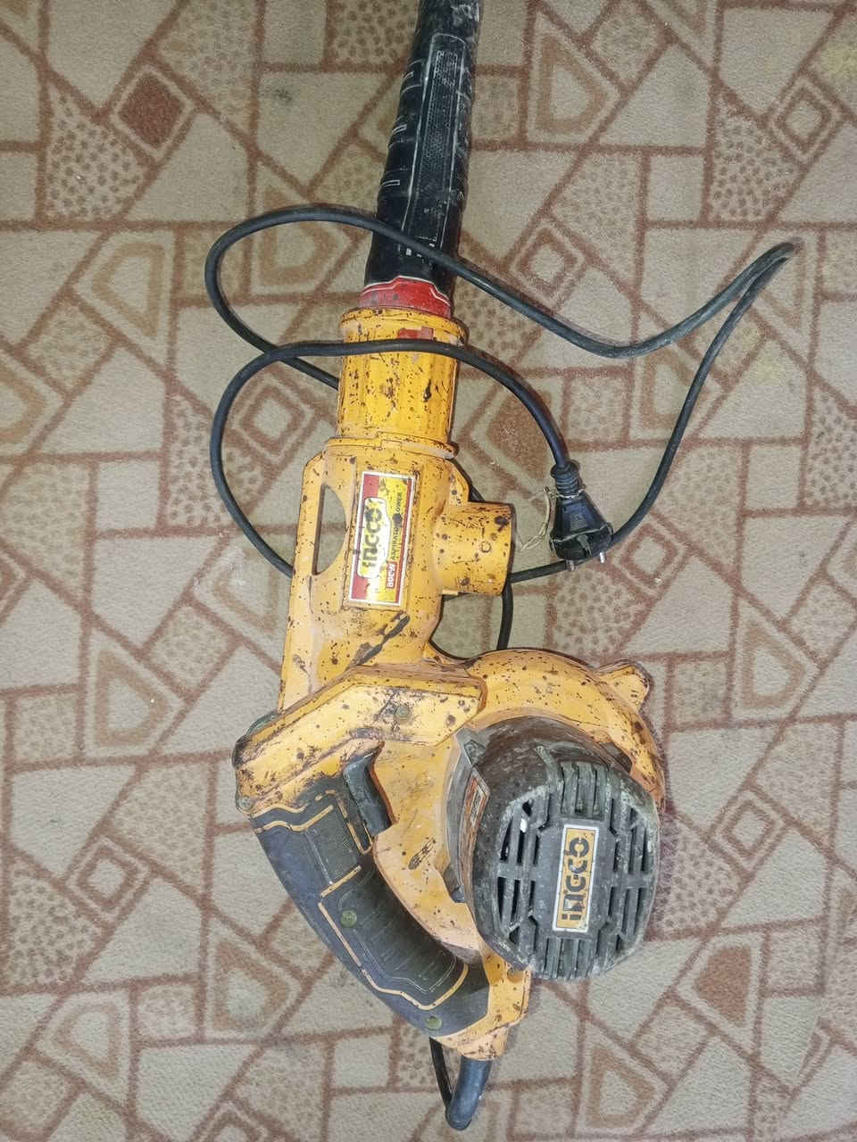 غراض خو الجديد البيع
دريل تفليش وتثقيب ب50
فاره غسل ب50
بلور هواب45
عنوان كربلا حي النصر ***********

نص مكتوب في الصور:
- ادريل همر تفليش وثقيب خو الجديدالسعر 50
- بلور هو انچوكو لاصلي قوي كلش السعر 45
- فاره غسل جديده وغراضه كامله السعر 50