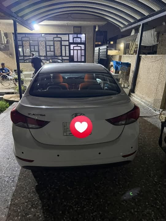 السلام عليكم
النترا ٢٠١٥ 

خليجي 

محرك ١٨٠٠

  كير مكينه خير من الله 

السياره بيها ملاحظات 

البنيد بي بارد 

ويرادلها ترتيب 

عنواني صليخ 

السعر105 

وبيها مجال 

رقم الهاتف :***********
