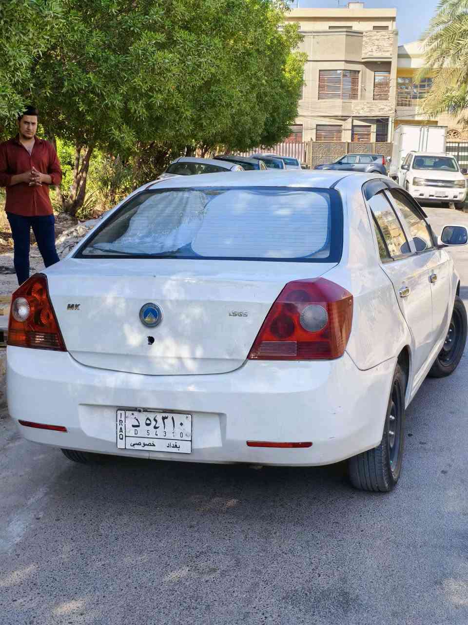 جيلي ام كي موديل 12
سياره محرك كورلاه بلادي وخير من لله وكير بحاله جيده جدن 
تخم تاير جديد 
صدر امامي  صدر خلفي جديد   
 
شادله شاشه وسستم سماعات 
منضومت زنون عالي وناصي 
المري الصفاع تحكم كهربائي 
4جامات كهربائي 
نضام السنتر لك ولتفيح وتقفيل عن بعد  
سياره مابيه  ضربه ولا بيه كص ولا بيه قطع تبديل 
فقط بيه  4هلا لات مصبوغه وبيه البنيد بي جراد وصبغتنه فقط  سياره سوناره موجود 
مكاني بغداد العامريه 
شارع لعمل شعبي 
***********.  اثير 
***********. اسيه 
 سعر ٣٨
تبريد شغال 
متواجد خلال 24ساعه
