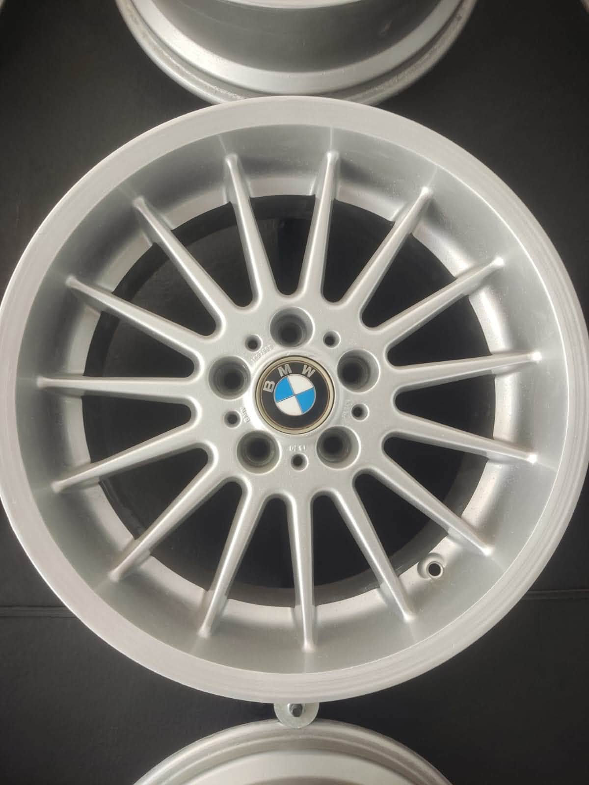 السلام عليكم يتوفر لدينا جميع ويلات BMW
2سايز 1سايز اصلي يوجد لدينا مراوس 
العنوان بغداد مجمع مشن شارع الزيوت النباتيه الاسطورة لتجارة الويل كب متواجدين ع جميع برامج التواصل الاچتماعي اي استفسار عندك احنا بل خدمه

***********
