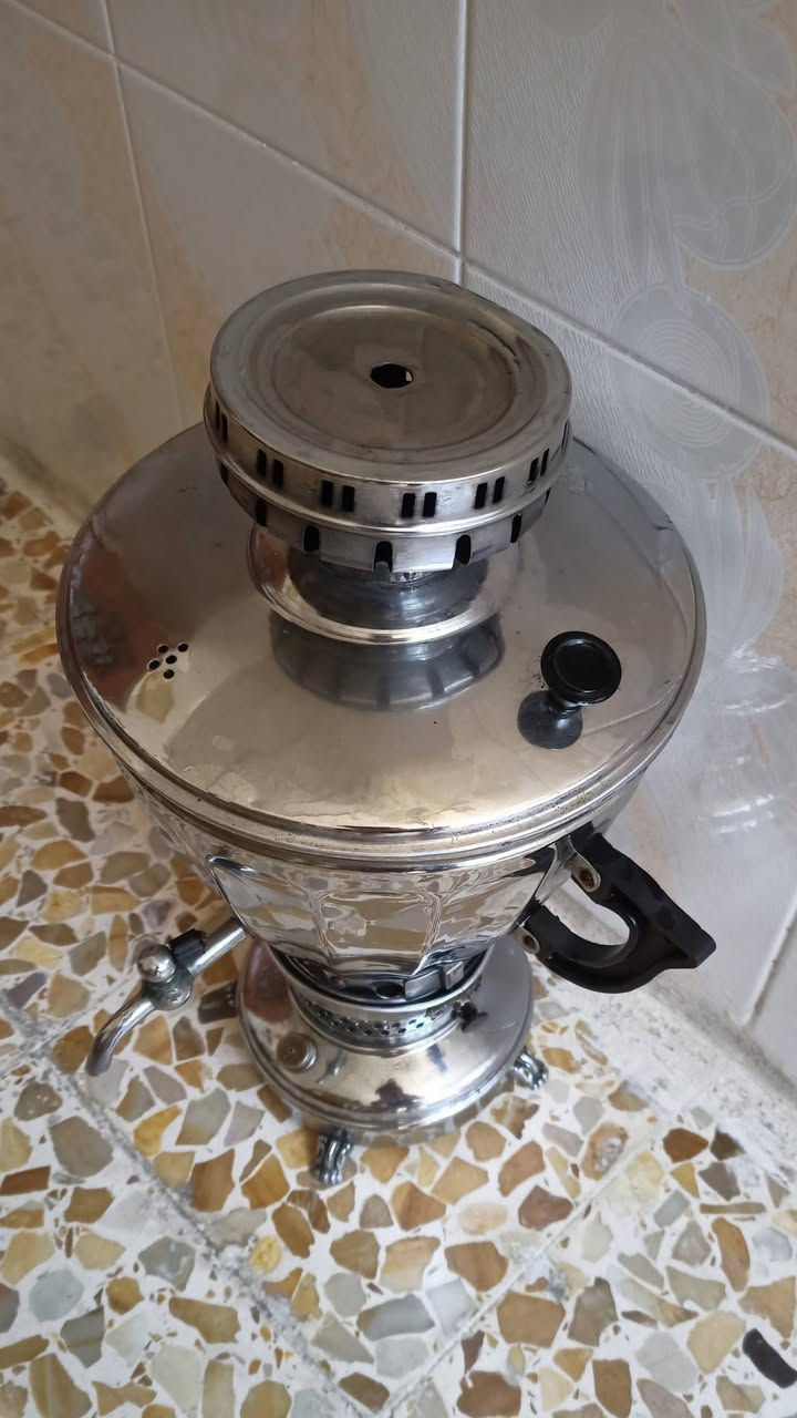 سماور للبيع نضيف ايراني السعر 80 وبي مجال *********** واتساب
