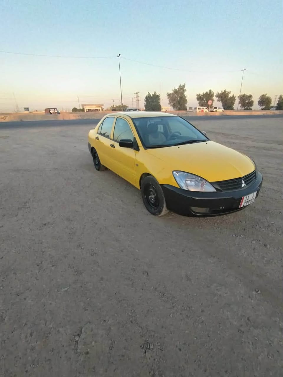 سلام عليكم لانسر 2010 للبيع رقم دولي بغداد بسمي مكينه كير صدر تخم تاير باتري كله جديد تبريد ثلج لايت زنون كامره شاشه بيه صبغ صفحتين وبنيد جماليه وعدي صور قبل الصبغ السعر ٦٥ وبيه مجال
*********** مكاني بغداد

