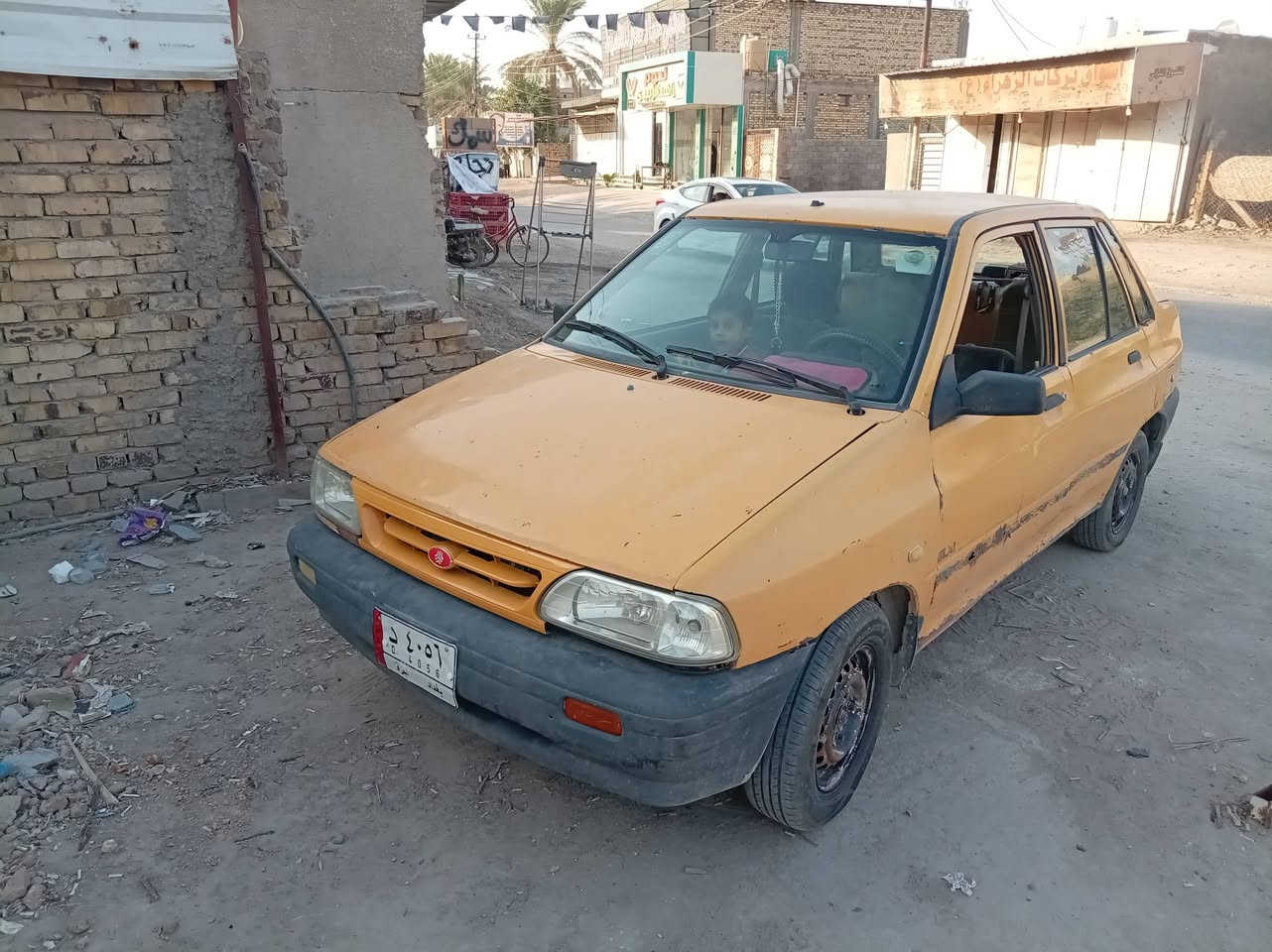 السلام عليكم سايبه موديل ١١ البيع السعر ١٠ ورقات قفل قفل مكينه كير مابيهن شي نقص صدر السنويه 2016 نافذه نقص بس حداديه فقط العنوان بابل سياحي قريه العتايج بدون بدون تخم تاير ***********

