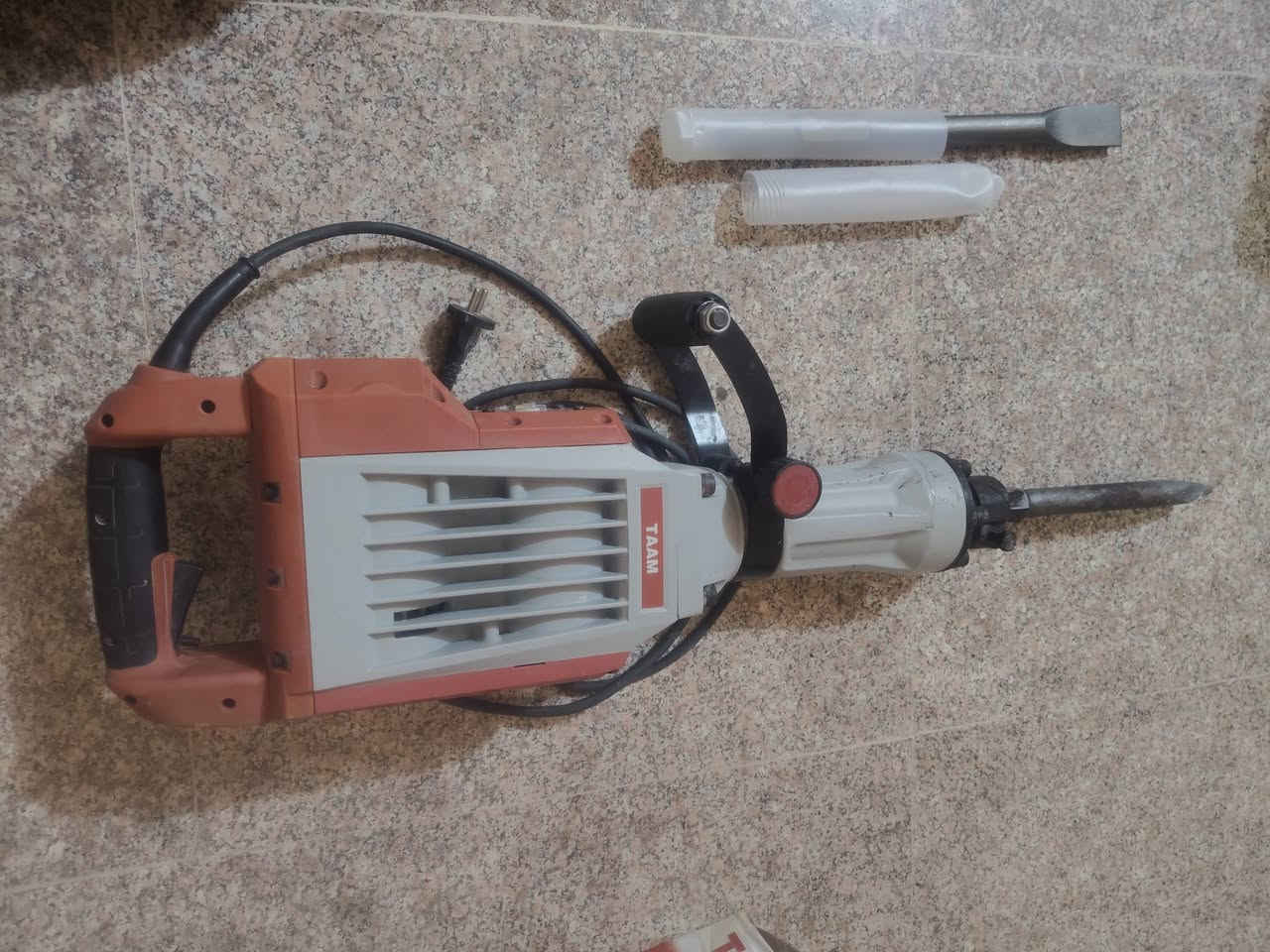 ادريل تام للبيع ناصريه سعره 125  ***********
