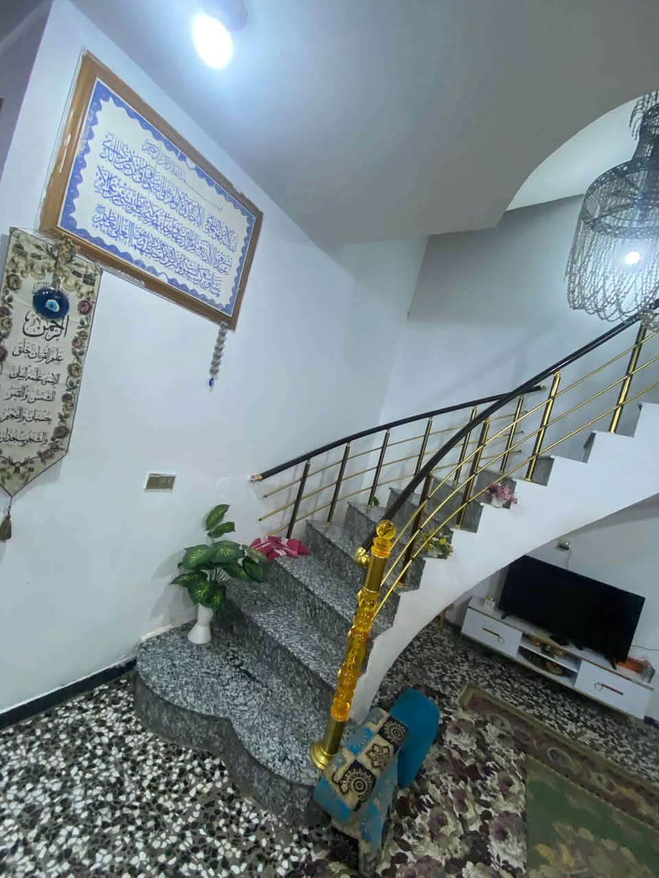 🚨عاجل 🚀اعلان رقم (366)بيت للبيع في بغداد الحرية دور نواب الضباط شارع ابو حطاب خلف المحكمة مساحة البيت ١٥٠م بناء ٢٠١٨ الواجهة ٧.٥ النزال ٢٠ رفت بناء طابقين الطابق الارضي  مطبخ و استقبال و حولي و غرفه نوم و صحيات الطابق الاول  ٣ غرف نوم و حولي و حمام و الطابق الثاني يحتوي على مخزن كبير و بيتونه + عمل الكهرباء بواري 
السعر ٣٦٠ 📞 للاستفسار:
اكثر 🤳اتصل على الارقام التالية***********🤳***********

✦────────────────────✦

#بغداد
#عقارات_بغداد
#نص_دونم
#بيع_وشراء
#مجيد_الناصر
#عقارات
#سكن
#عقارات_العراق
#فرص_عقارية
 #بيوت #مشتملات# اخوكم وخادمكم مروان السراي
