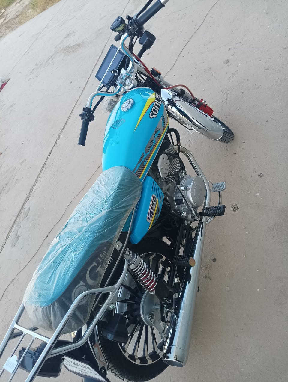 سيفان. جديده صارله شهرين من طالعه من وكيل. أوراق اسكنر.. كفاله عامه. 
مكينه.200cc.تشغيل عن بعد بصمات 2
السعر .. 850 بيه مجال اذا شراي 
عنوان بابل الهاشميه***********
