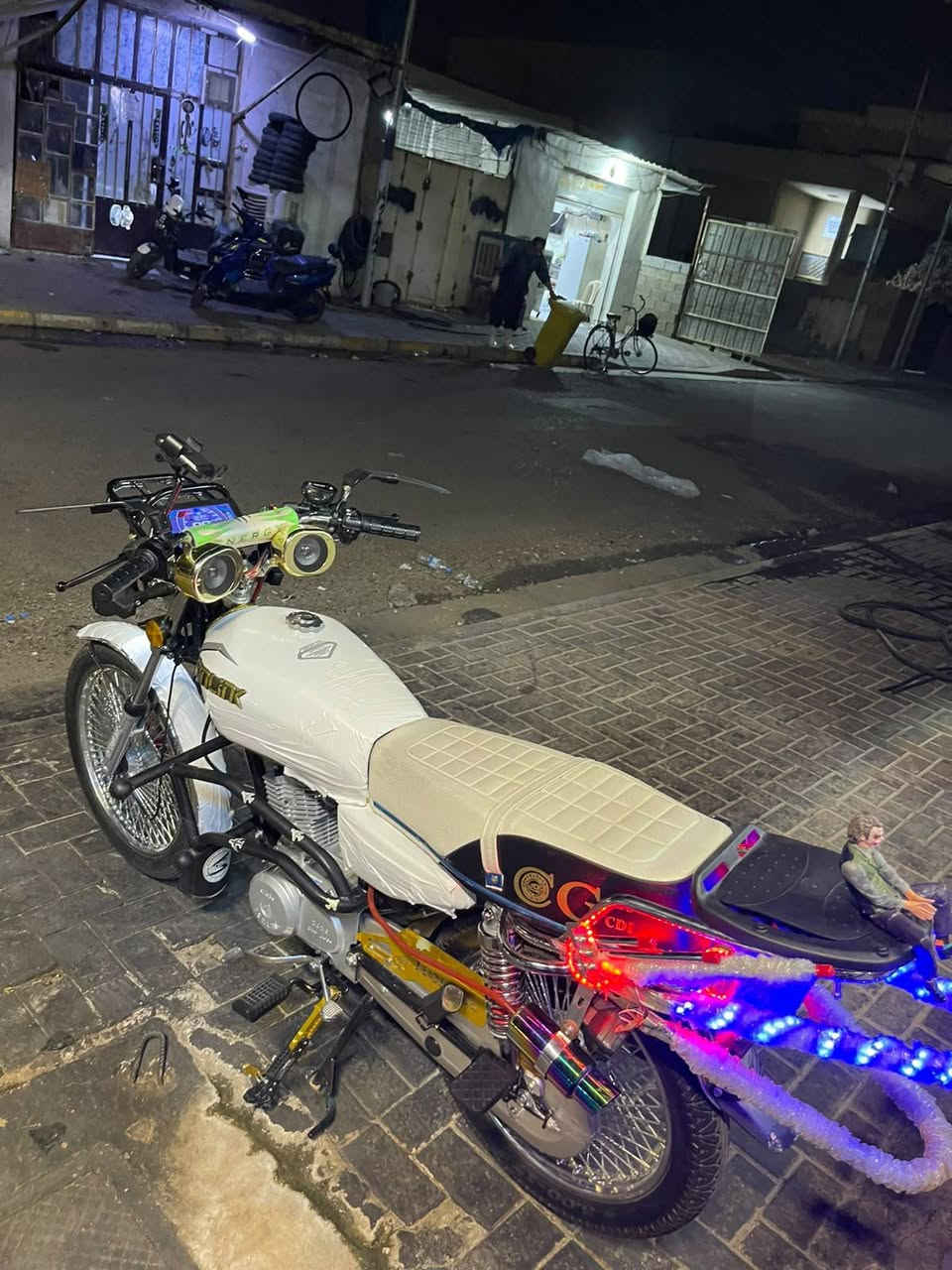 سلام عليكم إيراني موديل 26 اربعه كير دراجه كلش نضيفه ومرتبه السعر 950 الاتصال ‏‪***********‬‏ عنواني الرمادي التاميم
