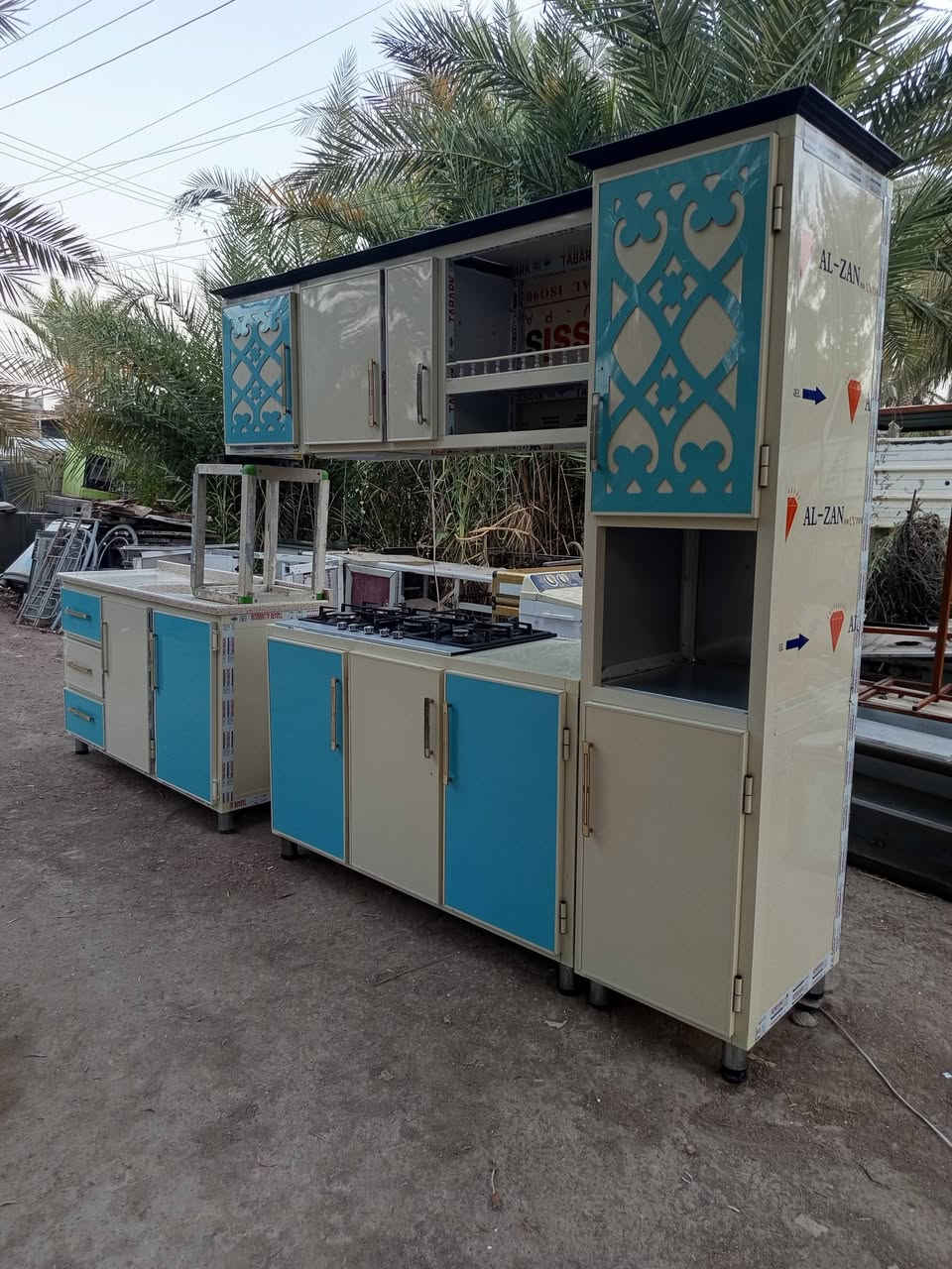 كاونتر 5 قطع 3 امتار ونص 
جديد  مع طباخ بلازمه إيطالي 
وشافطه سعر 350
توجد خدمة توصل بكرو
الشراي يراسل الصفحة أو يتصل *********** أو وتساب

