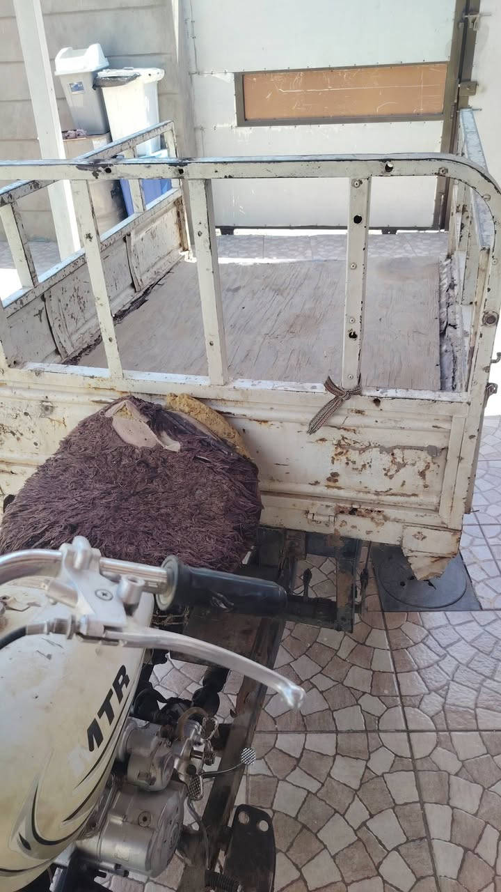 سلام عليكم شباب ستوته امتيار للبيع مال بستان مكينه حلوه نكره اكسل مال جمره نضيف الستوته كلك جان بيه رقم وسنويه وضاعن ابيعلك كلك مكفول من السرقه السعر ٤٢٥ وبيه مجال حك الجيه مكانه حله سياحي قريت الساده ***********
