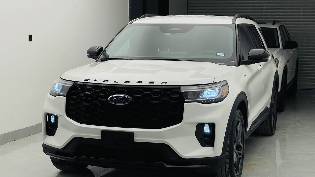 Ford Explorer ST_Line 2025
‎العداد : 7 الف مايل
‎ضرر:  بدون صبغ بس شبر صندوق تعدیل بارد 
‎سیارة تعتبر کلین و زیرو بدون داخل ارباكات سليم✅
‎ بجم و خلفي کبس دعاميات بشرط
1FMUK7KH8SGA90978

‎٤کامیرا 360
‎شاشە کبیر 
‎کیج ديجيتال
‎وایرلیس جارج 
‎بصمة تشغيل
‎بصمة ابواب
(Remote Stat)
‎صندوق شفط كهربائي
‎رادار امامي (تحديد مسار)
‎رادار جانبي (نقاط عمياء)
‎رادار خلفي (التحذير من الاصطدام)
‎شفتات استيرن
‎استيرن تدفئة
‎كشنات جلد و شامو vip
‎كشنات تدفئة+ تبريد
‎هاند بريك بصمة
Auto Stat
Auto Stop
‎حساسات امامية+خلفية
(Navigaton)
‎مانع انزلاق

‎‏‎ مکان سیارة اربیل 
‎‏‎سیارة بدون رقم تترقم شمالي 
‎‏‎‏‎للاتصال والاستفسار
‎اسیاسیل ***********☎️
‎☎️کورك ***********
‎
