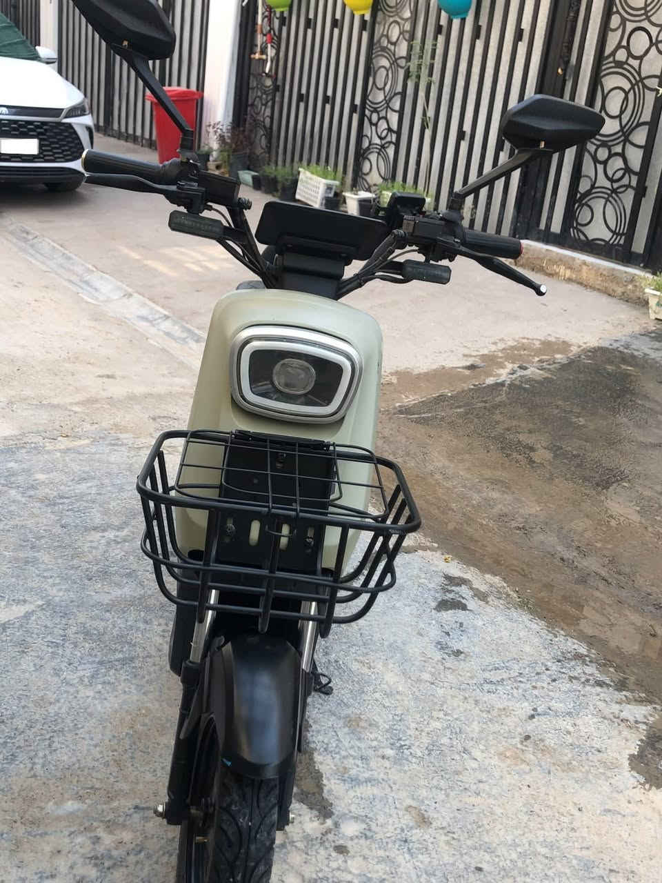 سلام عليكم شلونهم الغوالي دراجه شحن للبيع

R8

5 بطاريات الكبار ونلي جديدات يخبلن: Winlee

ملفها:1500

لايت عالي ناصي، اشاره يمنه يسره

شركه ونلي  ومن معرض فوجي العالميه

هورن نضام بگ R و دبل اشارة كلشي بيها شغال دراجه نضيفه خير من الله سرعتها 99 اربع سرع بيها  وياها الشاحنه  و سله اماميه سعرها 400 وبيها مجال بسيط جداً 

العنوان:بغداد جزيره بغداد السياحيه

للاستفسار هـ:*********** واتساب

