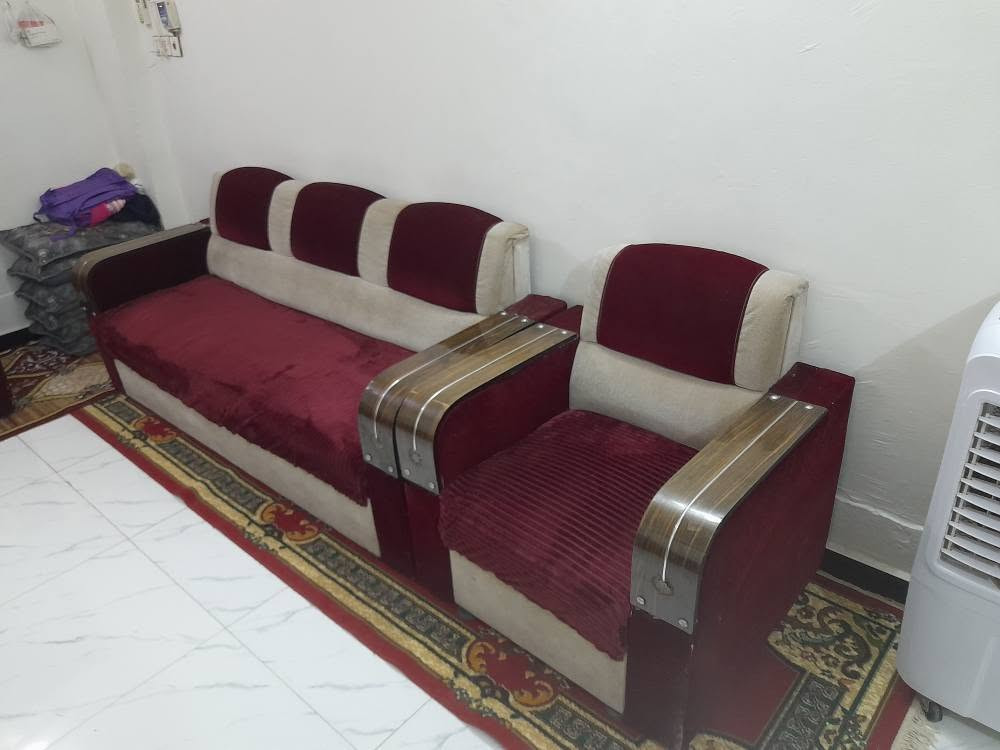 *********** تخم كامل خمس قطع عشر مقاعد السعر ٢٢٥ ديوانية ديوانية, القادسية
