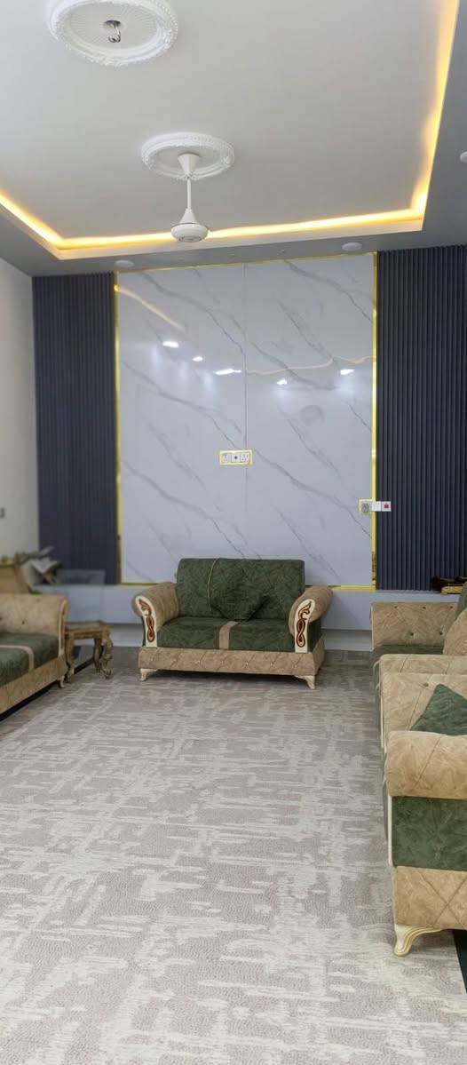بيت زراعي بي وصل تطويب حي الشهداء كال ال نجي غرفتين صالتين استقبال صحيات داخليه اوخارجيه ***********
