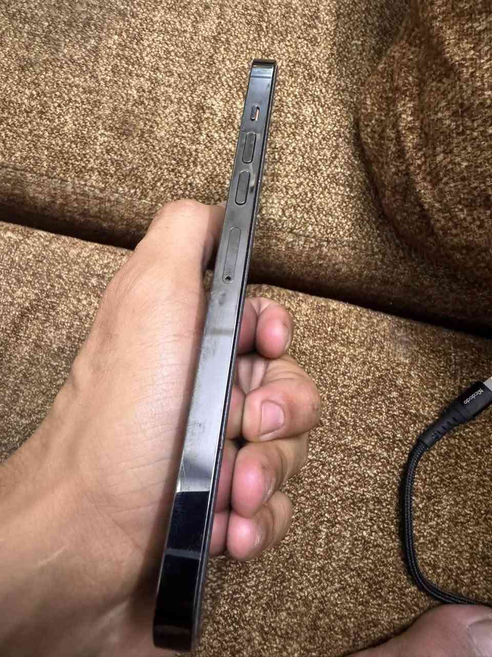 أيفون 13 pro max نضيف للبيع بطارية 94 جهاز لا ملعوب بيه ولا داخل صيانة جهاز شخط مابي وتر بروف ذاكرة 256 السعر 550 ألف وبيه مجال بسيييط كلش حك كروتك بس
التواصل ***********
