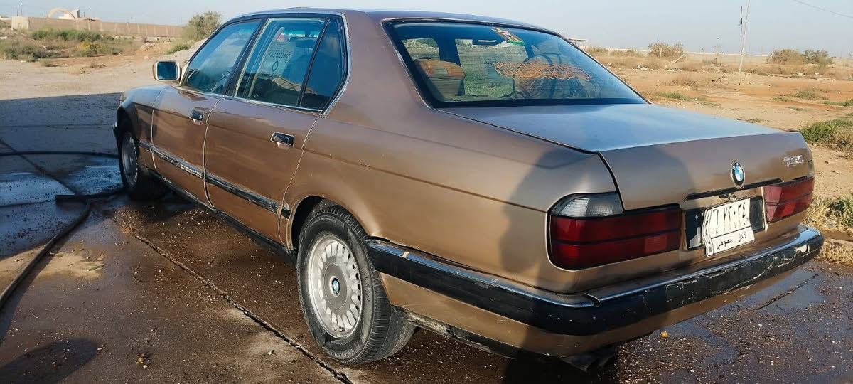 بي ام 735 مكينه 35 كير ومحرك خير من الله سياره جاهزة شغل واطلع غرفتهة يرادلهة ترتيب والستيرن شويه ثكيل مكاني بغداد سنوية ل 27 ذاكر كل تفاصيل السيارة رقمي واتساب *********** بغداد, العراق
