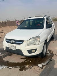 سبورتج ٢٠٠٩ • محرك ٢٠٠٠ • فتحة سقف