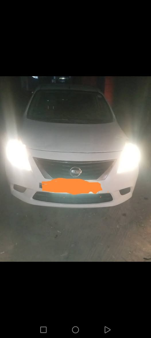 سلام عليكم سيارة ادوات كصة جنطة مديل ١٤ رقم انكليزي السعر ٣٢ هنديه ابليته زركه العنوان بصرة الرقم ***********
