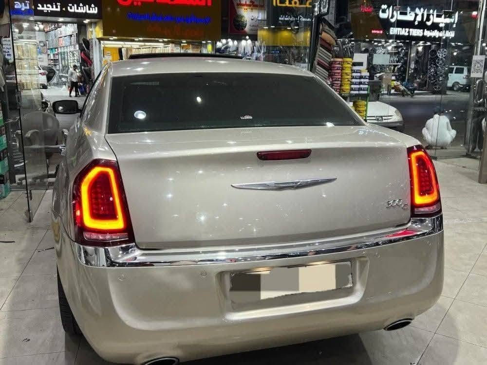 السلام عليكم 
قفل صندوك 
جك كامل 
برغي سبير 
يدات نيكل تخم وباما سعر 125
مساعد بانزين 
دكم جام صفحت اليمنه  25
سفيفه صندوك السعر 25
عنوان ميسان ***********
