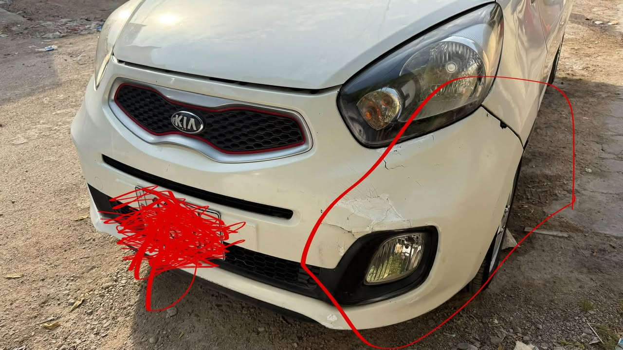 السلام عليكم 
 كيا بيكانتو 2015  خليجي
رقم بغداد نكليزي
محرك 1200cc
ماشية 56 الف  وقابل للزيادة
تبريد ثلج سيارة نضيفه   
بيهة طخات بسيطه  موضحه بصوره 
السعر:85ورقه وبيهة مجال  حك جيه
 
للتواصل والاستفسار ***********. غير متواجد على الفيس
