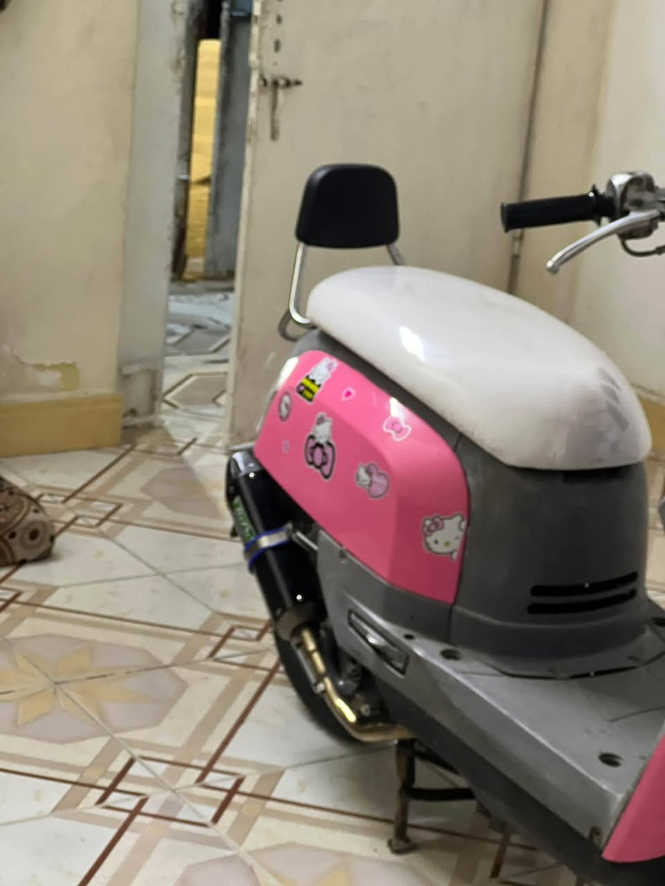 عادت نشر بسبب عوده كذابه
دراجه للبيع ماكس بوليس دراجه نضيف ابيعلك عل فحص وصابغينه وردي جماليه وتخم تاير جدد ول دراجه خير من الله ونضيفه رقم +964 775 195 8441
وهاذه بس واتساب***********عنواني ميسان حي الحسين القديم
