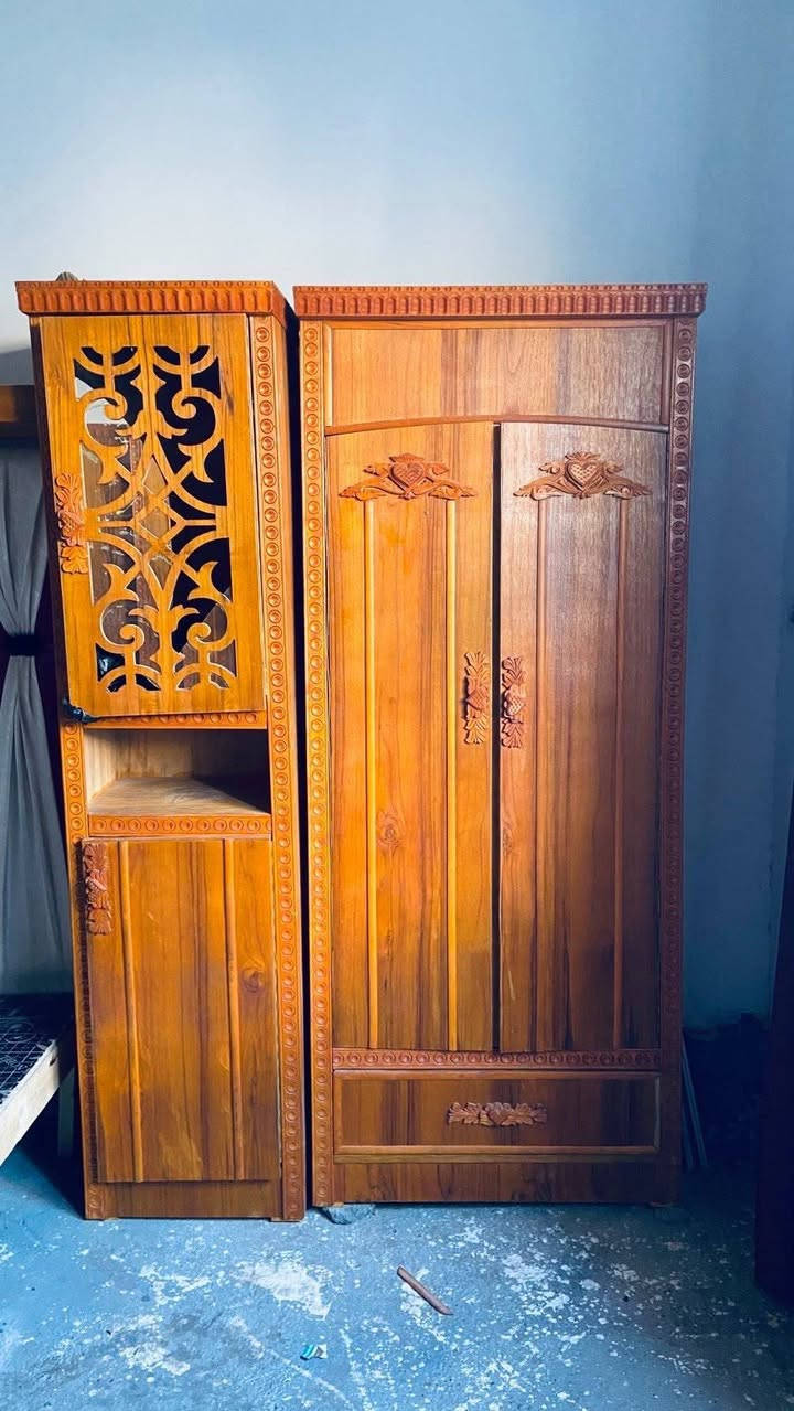 الضرر موضح بالصوره سعر 700 العنوان ناحيه القياره ***********// ***********
