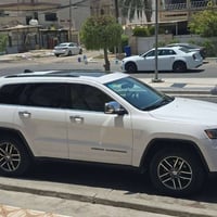 جراند شيروكي • 2017 • V6 3600