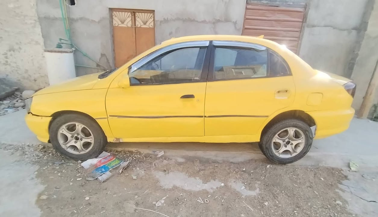 السلام عليكم سياره كيا ريو مديل 2003
‏مكينه بيها بخار، كير مكفول، تخم تاير، ، مصفره غرامات مروريه، عليها هيئة مااعرف شكد. تحويل شوكت ميعجبك، ابيع صافي بدون هيئة الك يمي راعي وغرامات مروريه.  
‏14 وبيها مجال، عنواني كربلاء الحر.
‏  ***********
‏
