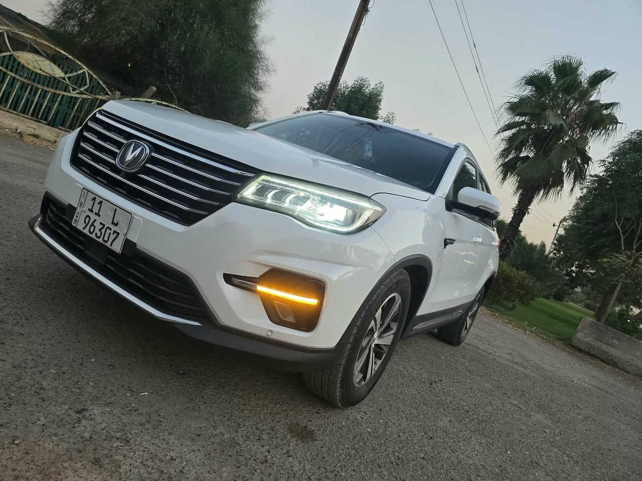 ..السلام عليكم ..جانجان ٢٠٢٠ ......cs75....خليجي...ماشيه 65الف...الون ابيض...مكفوله من الداميه للدعاميه وسوناره وياه
 محرك ١٨٠٠ بانزين
فول مواصفات
بصمه
بانوراما .كامرات محيطيه.تحكمات جهتين..تبريد قطعتين.
جلد قرميدي.لدات اماميه وخلفيه 
مري شفط
كراسي ٢ كهرباء
رادارات..وبعد بيه هواي مواصفات....
رقم بغداد الجديد بسمي هزه جديده سنويه جديده تحويل مباشر 
السعر (125$)والشراي يدلل..العنوان بغداد الكرخ شهداء السيديه 
قرب تقاطع درويش ولتفاصيل اكثر الاتصال على الرقم 
***********...علي ..تحياتي للجميع
